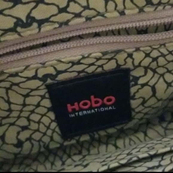 Hobo International Skyler bronze metallic leather fold-over kiss closure clutch - Picture 12 of 16